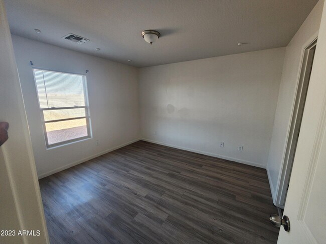 Building Photo - 158 W Taylor Ave