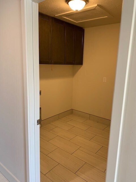 Building Photo - 88 E 250 N