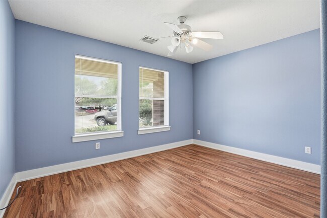 Building Photo - 1631 Hade Meadow Ln