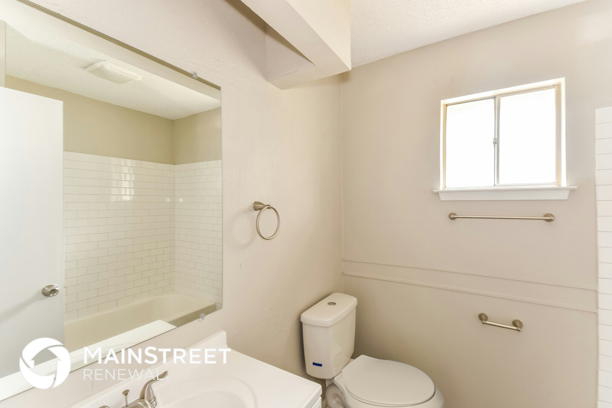 Building Photo - 6507 Ridge Cir Dr