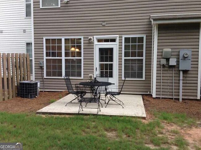 Building Photo - 3072 Kentmere Dr