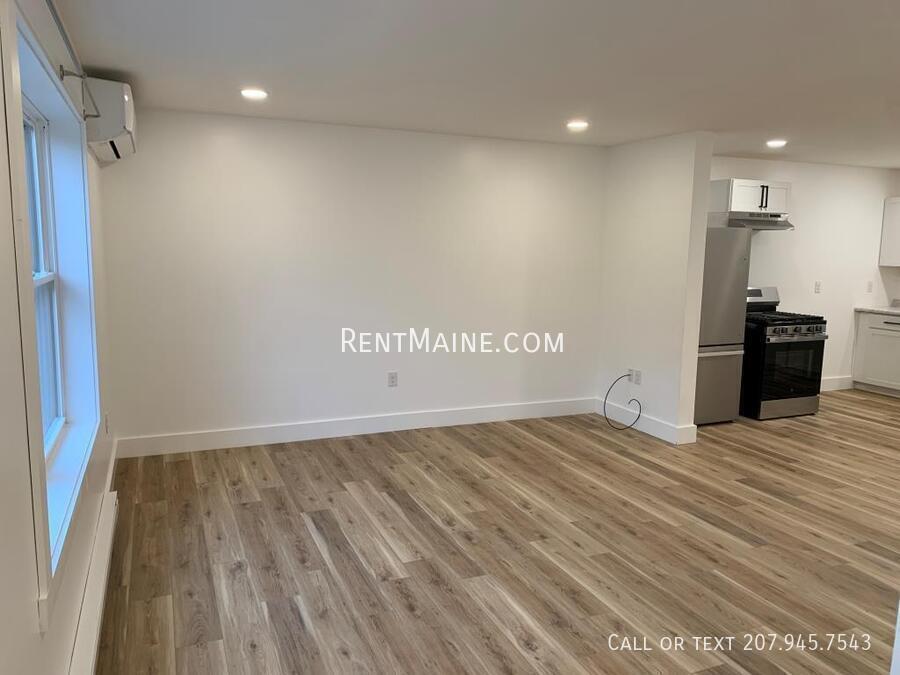 Building Photo - 167 Kennebec Rd