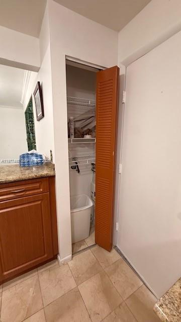 Building Photo - 8895 Fontainebleau Blvd