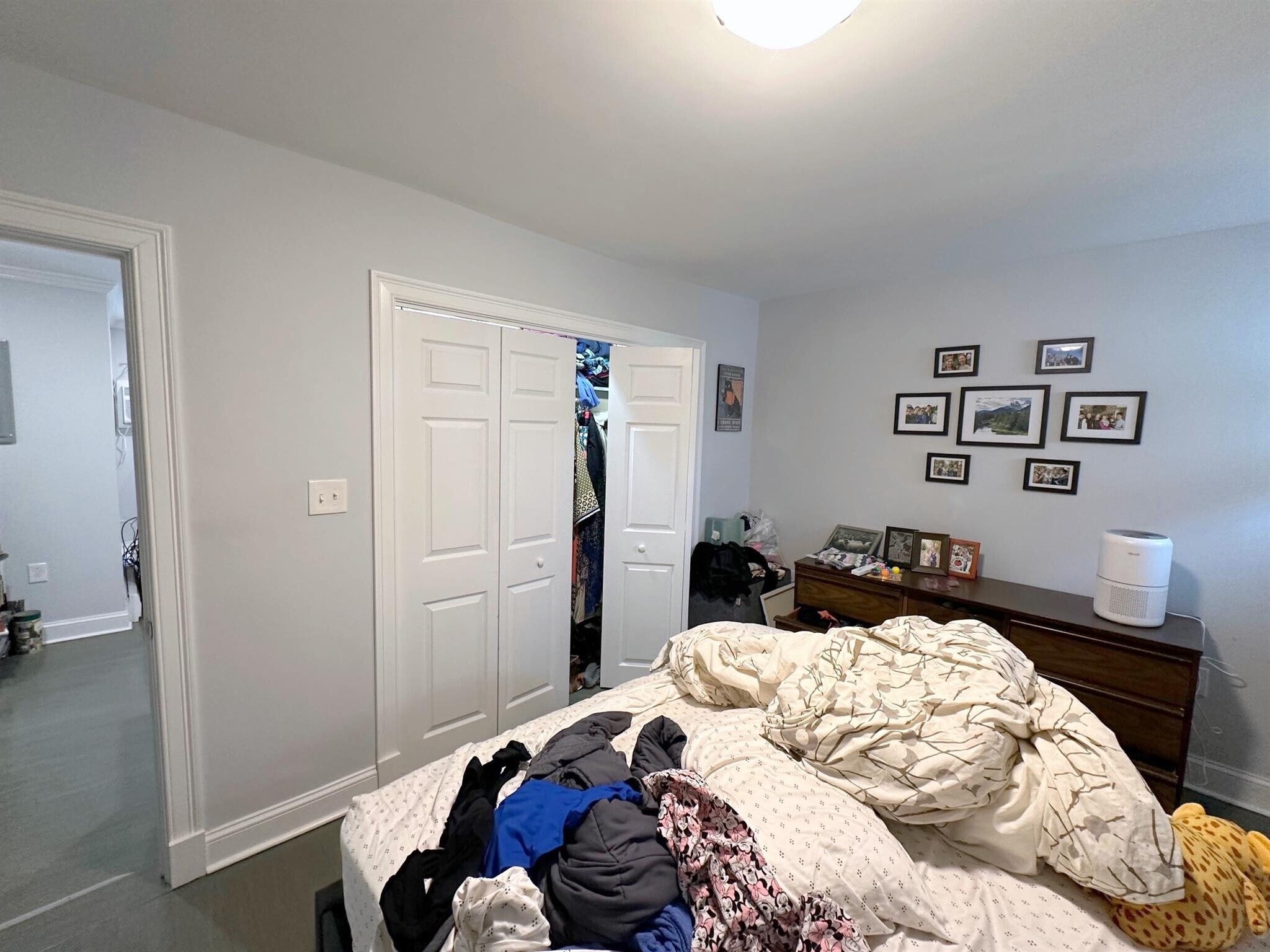 Building Photo - 164 Charles St