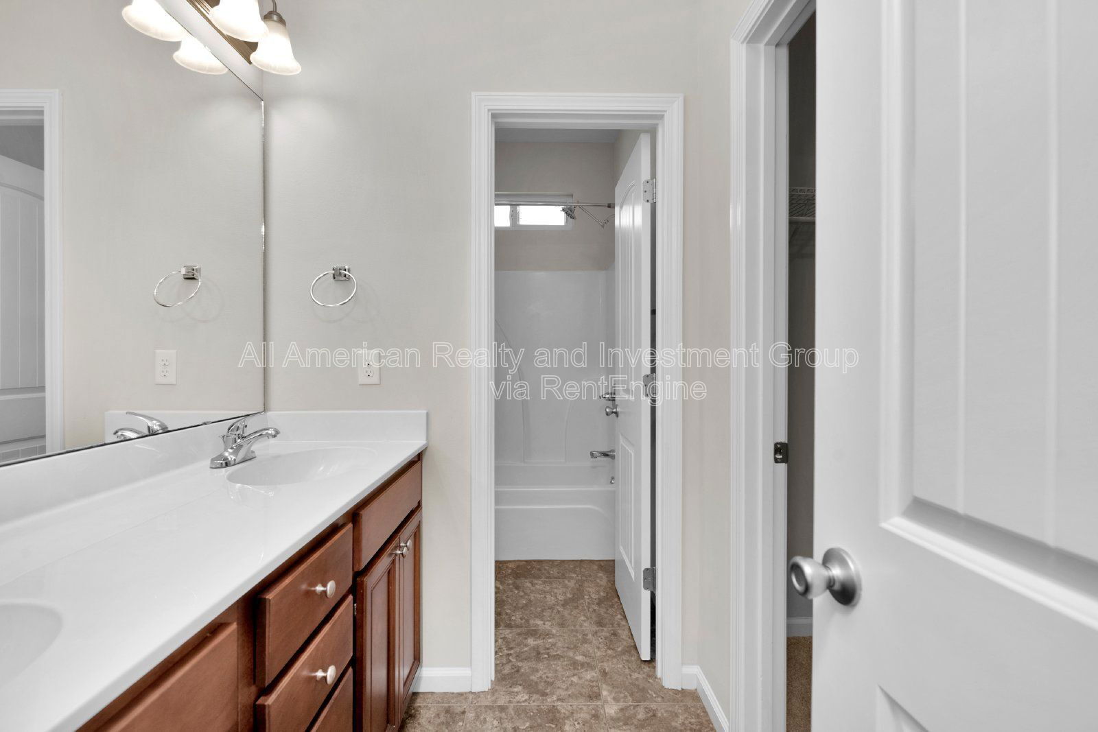 Building Photo - 116 Matt Blvd