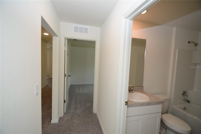 Building Photo - 157 Belleaire Dr