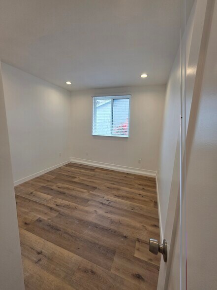 Building Photo - 1012 S Ynez Ave