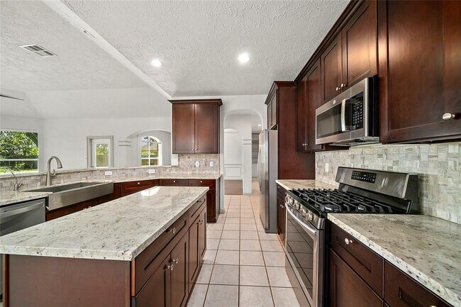 Building Photo - 14807 Swift River Ln