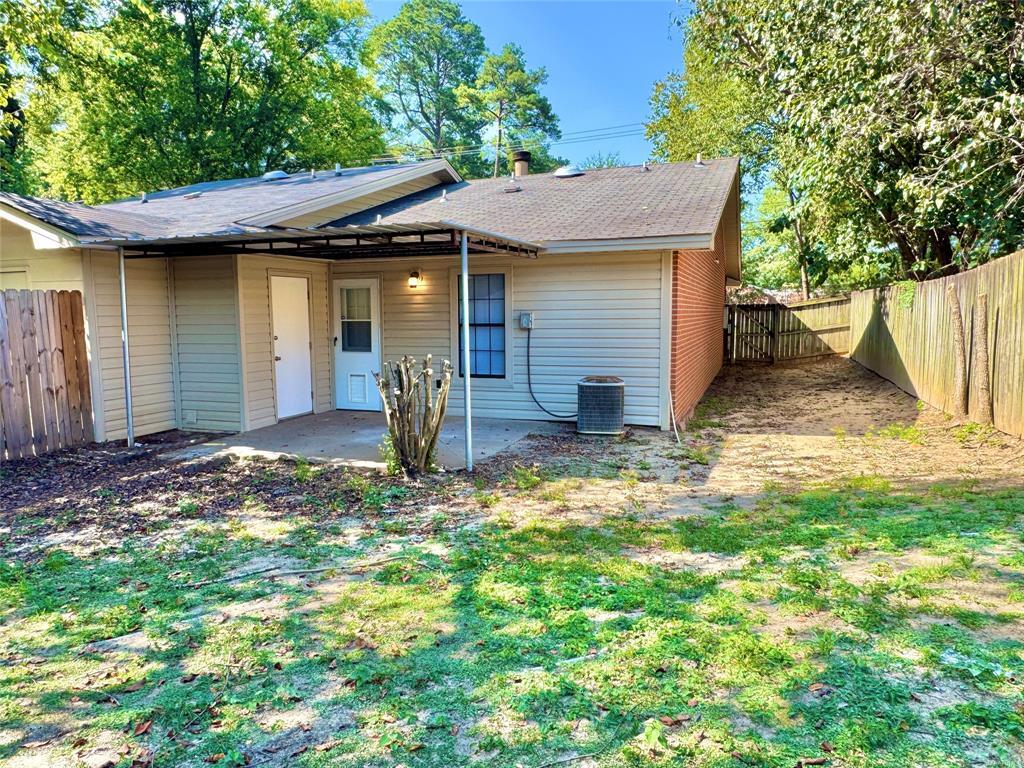 Building Photo - 116 Hargis Dr