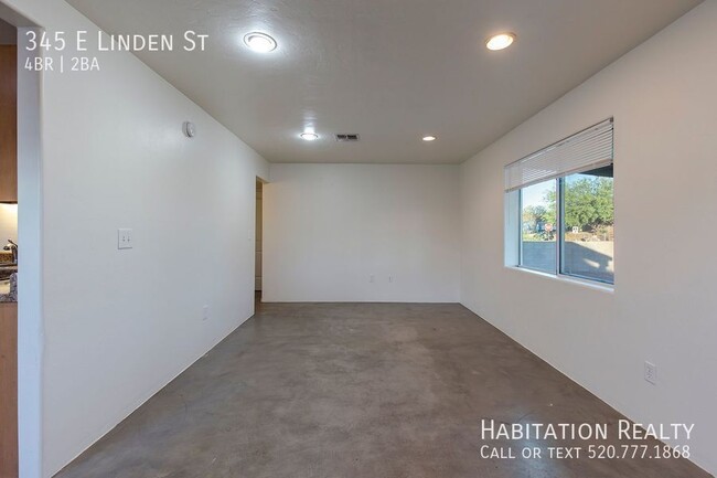 Building Photo - Pre-Lease!! Modern Style, beautifully reno...