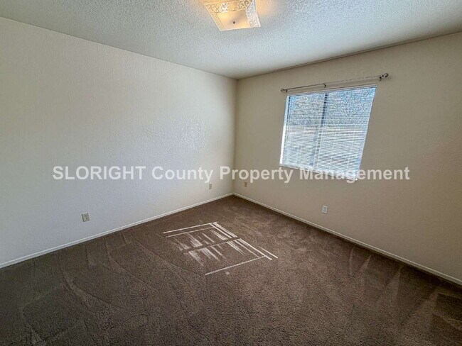 Building Photo - AVAILABLE MARCH - Charming Home with Private Yard in Atascadero - 2 Bed / 1 Bath