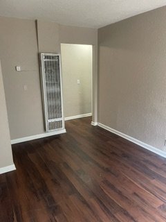 Building Photo - WASHER/DRYER IN UNIT! SECTION 8 APPROVED! ...