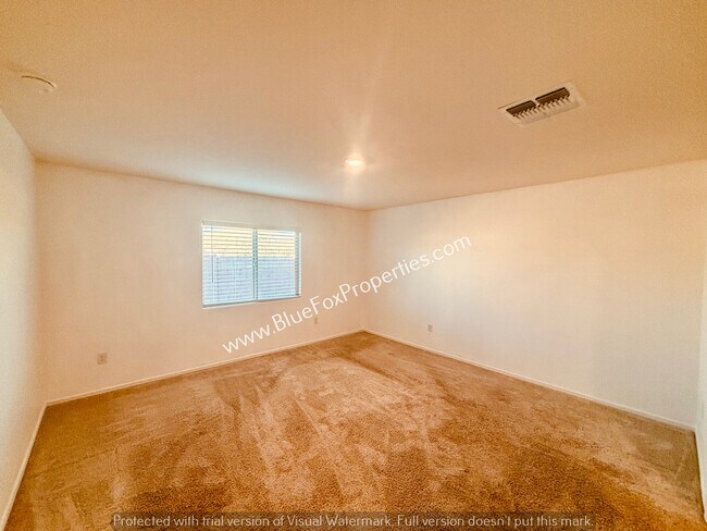 Building Photo - 12867 N Peony Dr