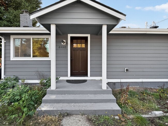 Building Photo - 8441 47th Ave S