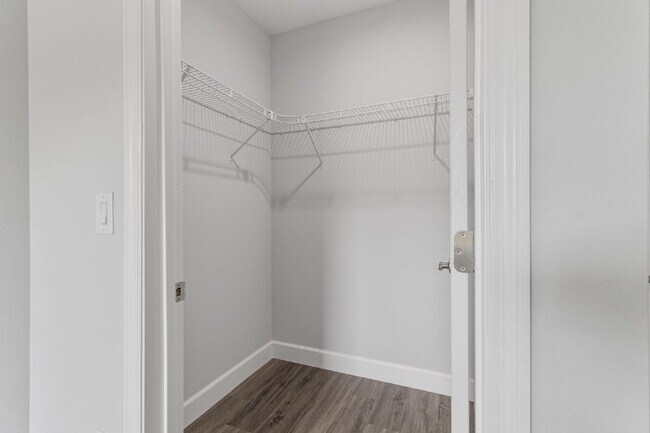 Building Photo - "Charming 3-Bed, 2-Bath Duplex Gem in Port Charlotte - Your Ideal Home Awaits!"