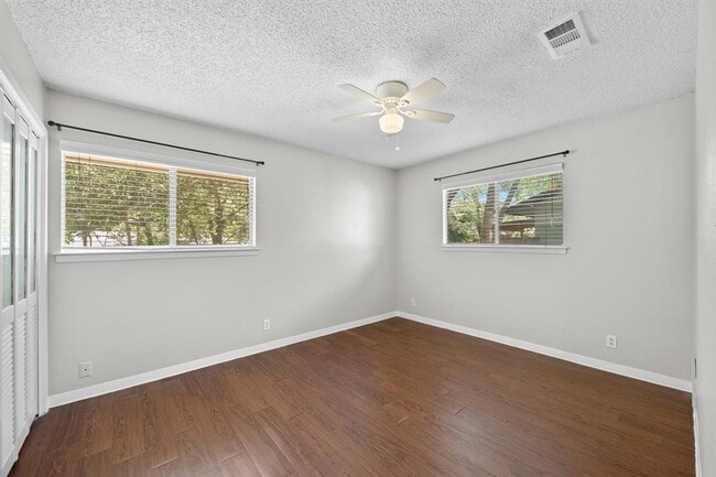 Building Photo - 6109 Glen Meadow Dr