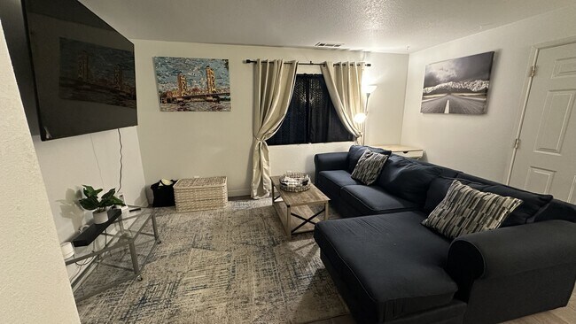 Building Photo - 1503 El Monte Ave