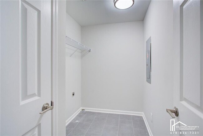Building Photo - 1173 Arlington Ave SW