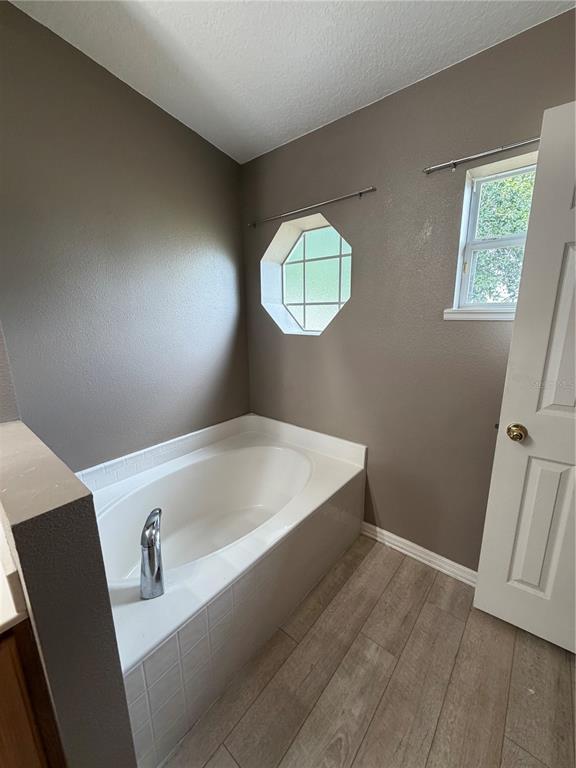 Building Photo - 5539 Sycamore Canyon Dr