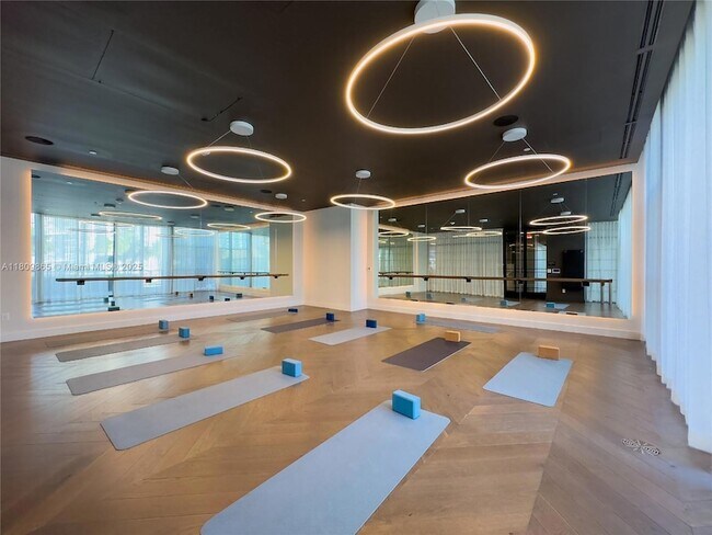 Building Photo - 159 NE 6th St