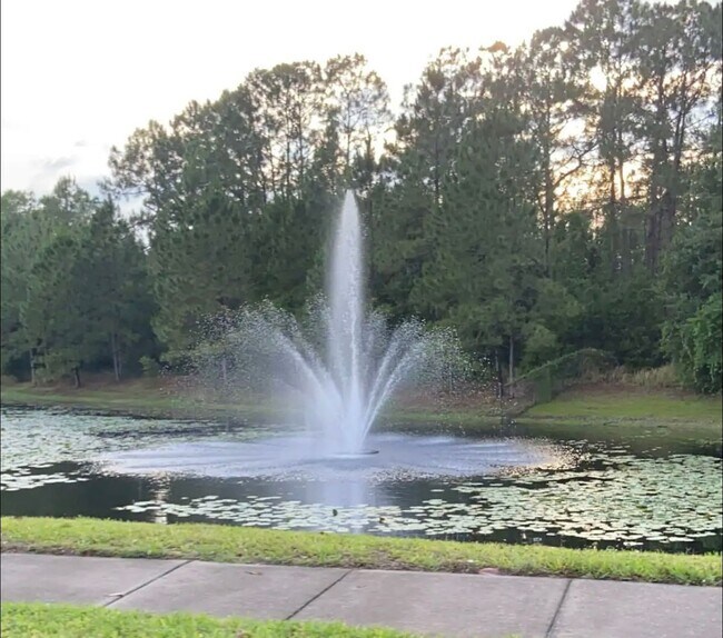 Building Photo - 2 Bedroom Condo For Rent in Kissimmee in L...