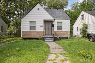 Building Photo - $1300 3 bedroom bungalow