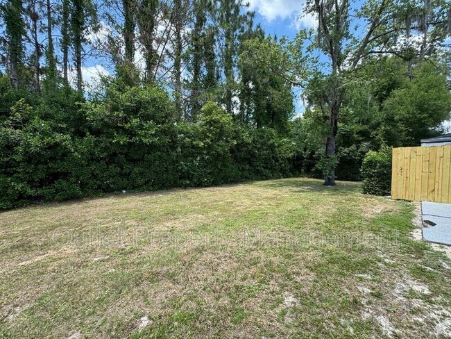 Building Photo - 440 S Hill Ave
