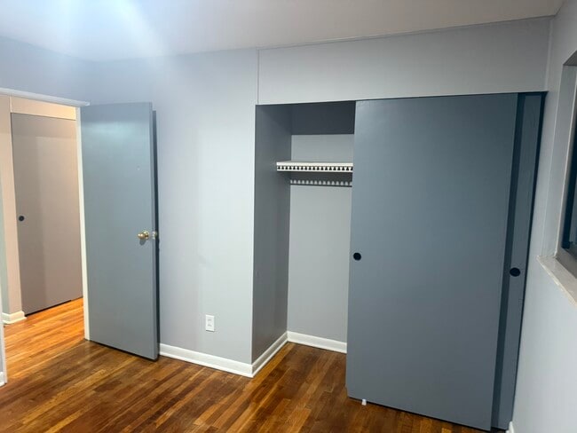 Building Photo - 1894 Pannell Ave