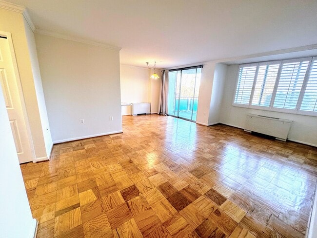 Building Photo - 10500 Rockville Pike