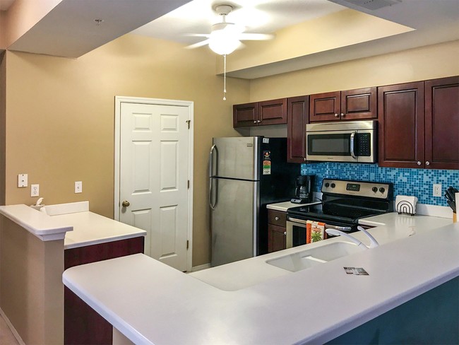 Building Photo - 9005 Colby Dr