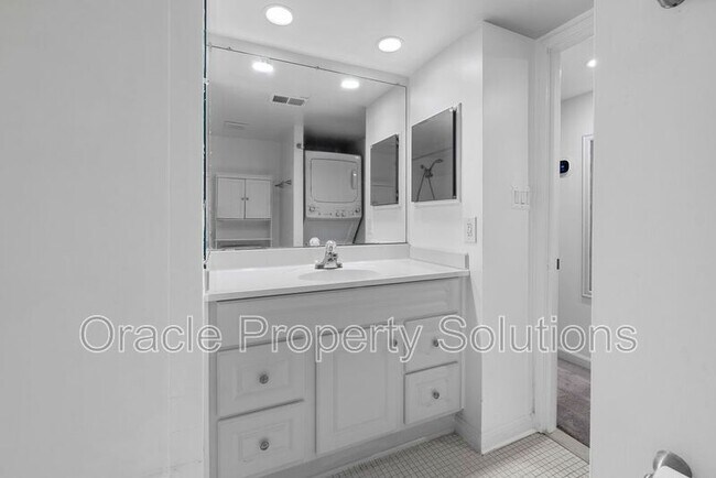 Building Photo - 5707 Harpers Farm Rd