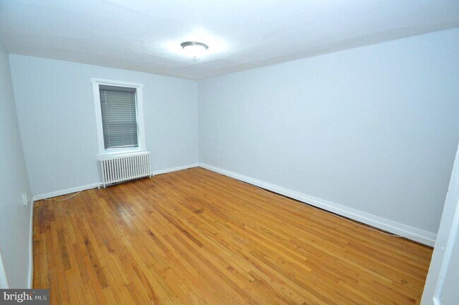 Building Photo - 241 High St