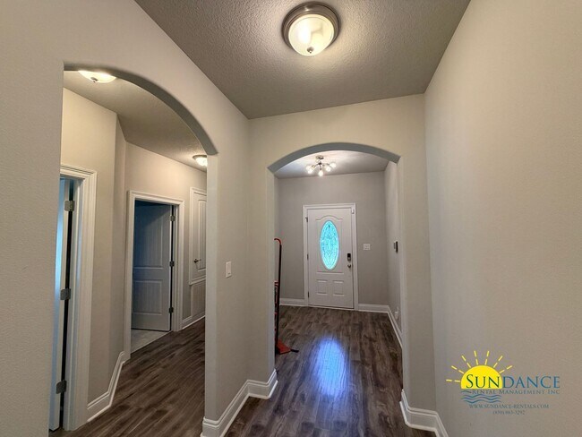 Building Photo - 2510 Tree Feather Ct