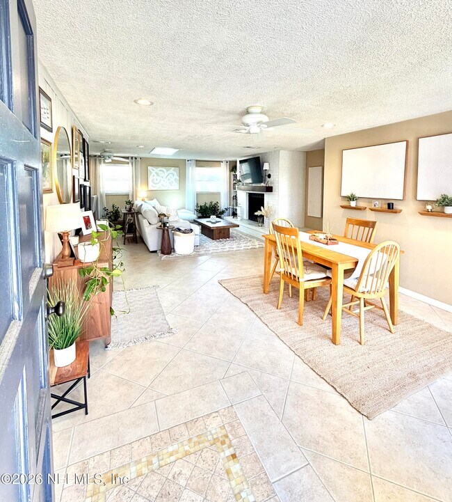 Building Photo - 25 Seatrout St