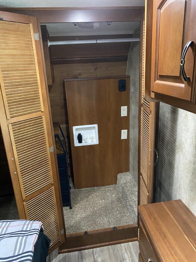 Building Photo - Cozy Retreat in St. Cloud: Your Next Seren...