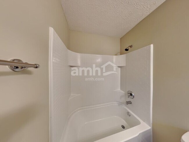 Building Photo - 3524 Boxelder Wy