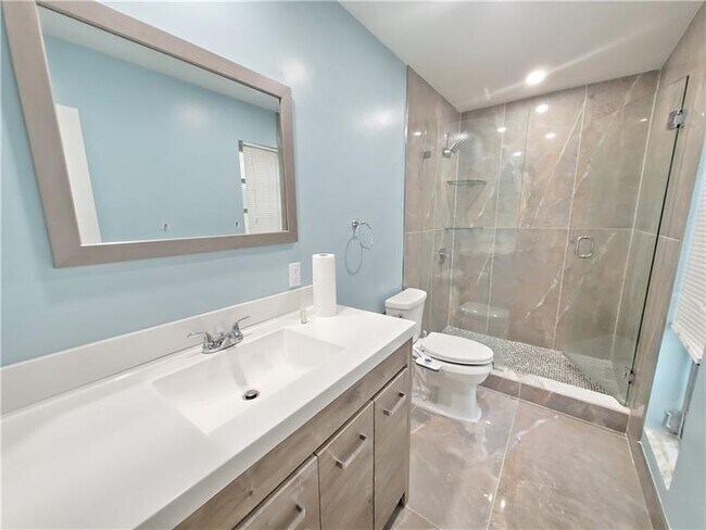 Building Photo - 4391 NW 75th Ave