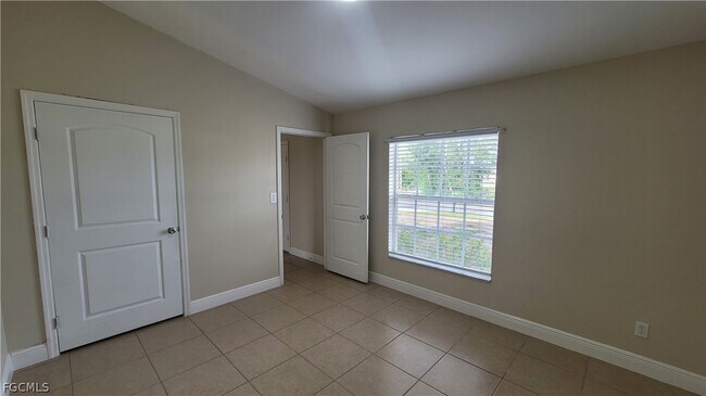 Building Photo - 1225 NW 26th Pl