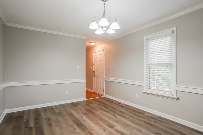 Building Photo - 3604 Greywood Dr