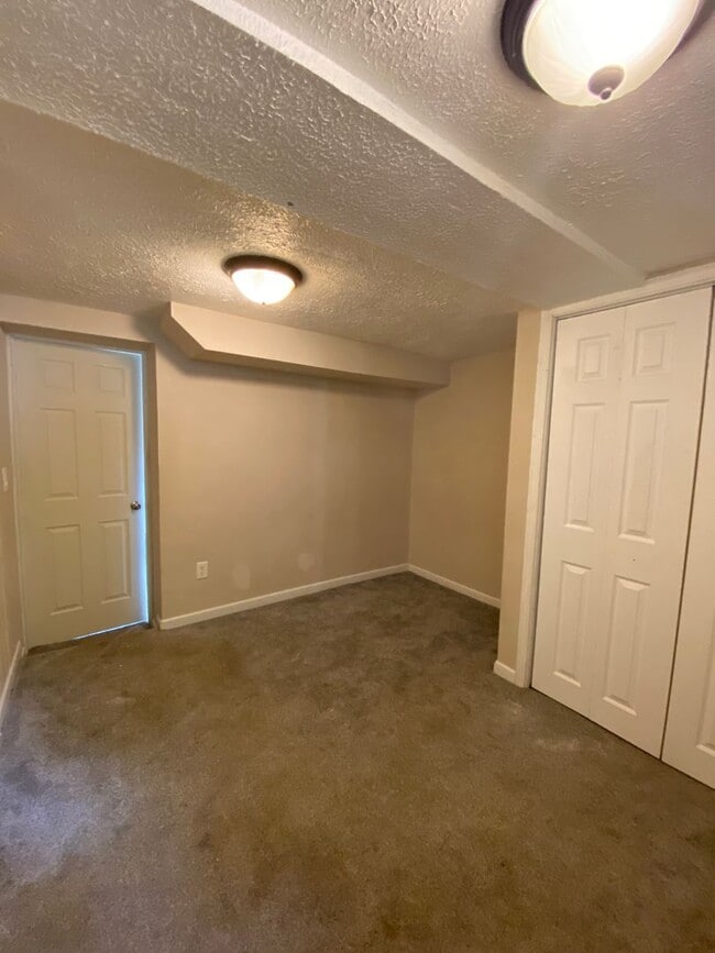 Building Photo - Beautiful 2 Bedroom Single Family Home in ...