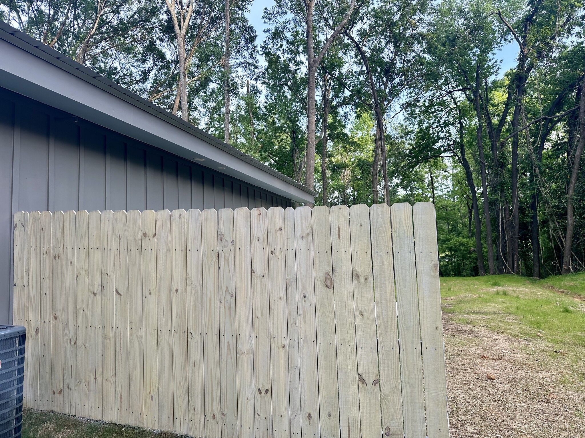 Back yard privacy fence - 1601 Auburn St