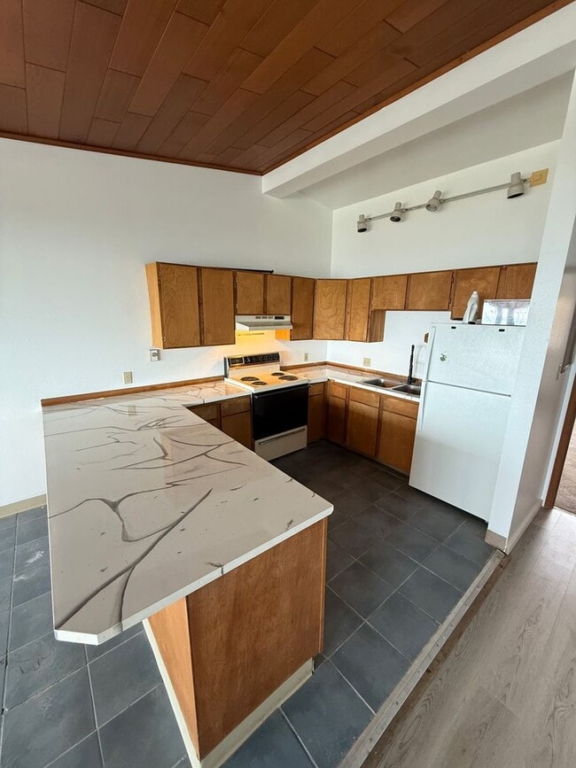 Building Photo - GETAWAY