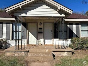 Building Photo - 1908 1/2 Fillmore Street Unit