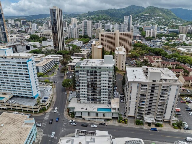 Primary Photo - Kapiolani Towers/2 BD/1 BA/1 PK