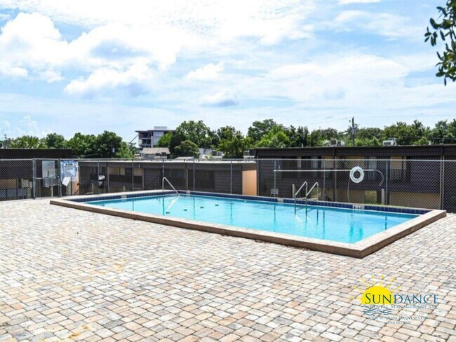 Building Photo - Stunning Spanish Villas Condo in Fort Walton Beach!