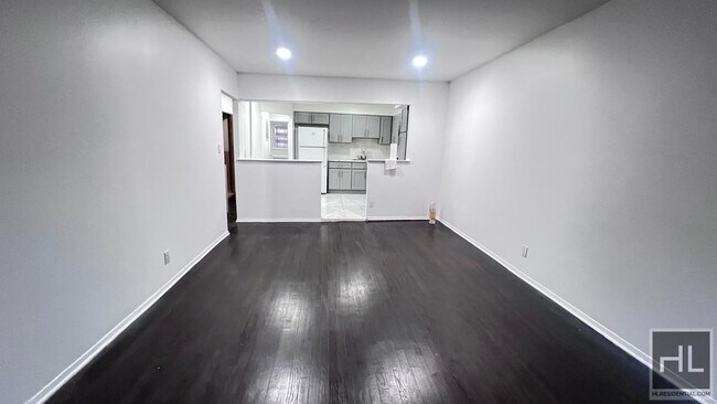Building Photo - GUT RENOVATED VERY LARGE 3 BEDEROOMS W/ PR...