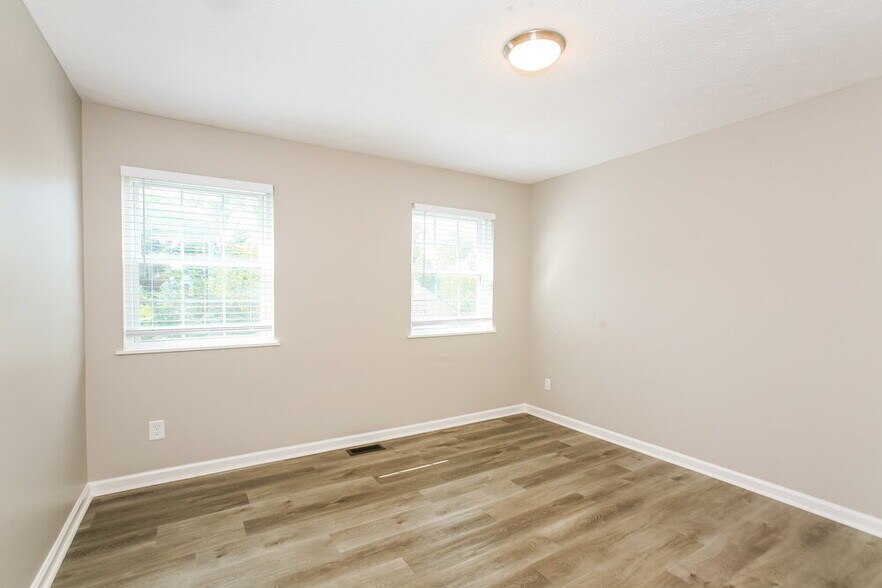Building Photo - 8842 Ginnylock Dr