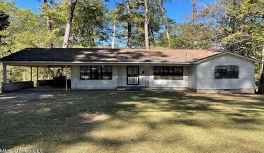 Building Photo - 312 Pine Ridge Rd