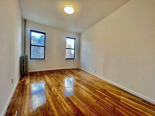 Building Photo - 2 bedroom in BRONX NY 10452