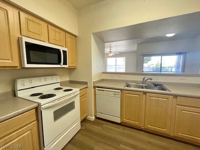 Building Photo - 6955 N Durango Dr